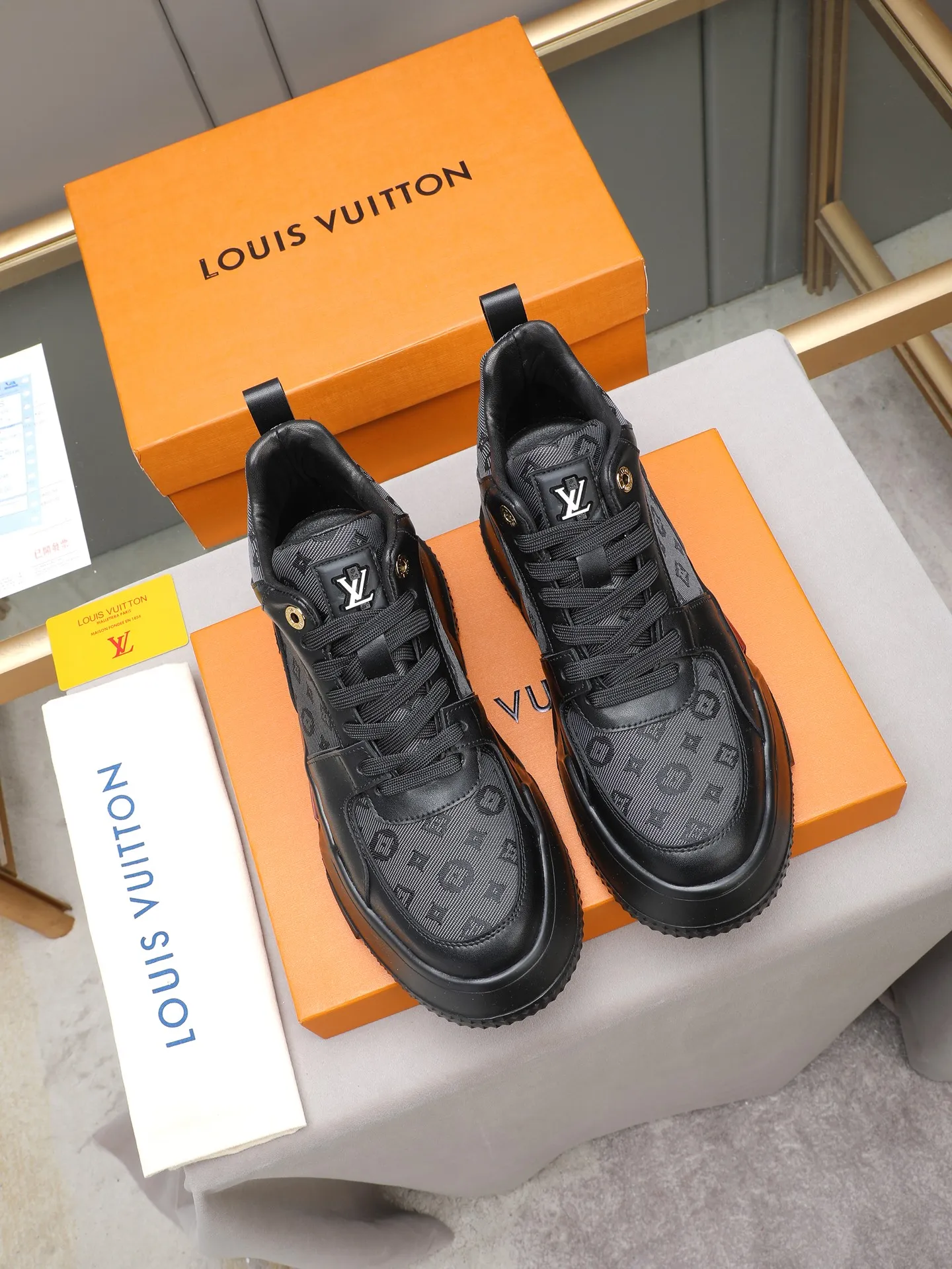 PP460 High Top Men's [LV] Autumn and winter high top classic hot style💝 👣👣Perfect last shape, beautiful design style 💋 💋This winter is no longer cold😢😢Cow leather➕LV special material➕Breathable sheep lining➕Non-slip and wear-resistant foam air cushion outsole🎩A must-have for fashionable men❗Number: 38-44 (45 custom-made) The real thing looks better🎬The real thing looks better👅, 5 colors to choose from